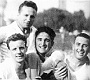 13 giugno 1948 il Padova torna in Serie A e i giocatori portano in trionfo l'allenatore Piero Serantoni (Laura Calore)